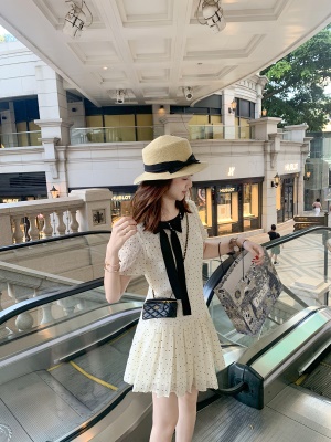 小香风法式波点连衣裙女夏季新款设计感百褶短裙子