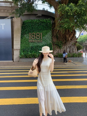 白色网纱拼接连衣裙女2025春夏新款仙女裙绝美长裙子