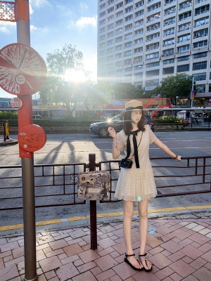 小香风法式波点连衣裙女夏季新款设计感百褶短裙子