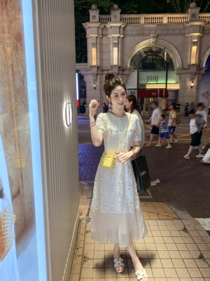 小香风连衣裙女夏季2025新款今年流行爆款白色裙子