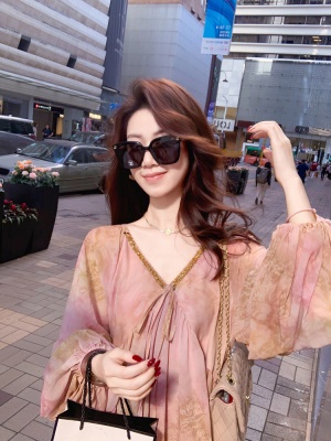 高级雪纺印花连衣裙女夏季新款超好看独特漂亮裙子