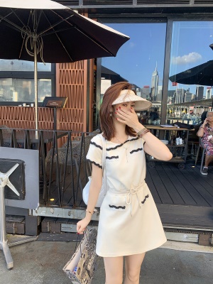 学院风海军领拼接连衣裙女夏季新款收腰显瘦系带裙子