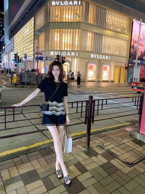 法式撞色拼接连衣裙女夏季新款修身显瘦条纹蛋糕裙子