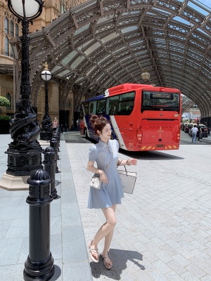 新中式蓝色条纹连衣裙女2025夏季新款高级感百褶裙子