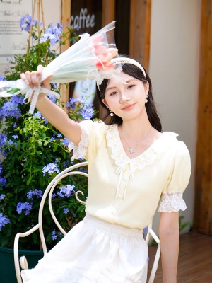 ATAR甜美淑女夏季新品蕾丝边拼接短袖T恤 修身显瘦花苞袖针织上衣