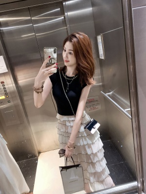 小香风针织拼接蛋糕裙女早秋新款修身收腰a字连衣裙