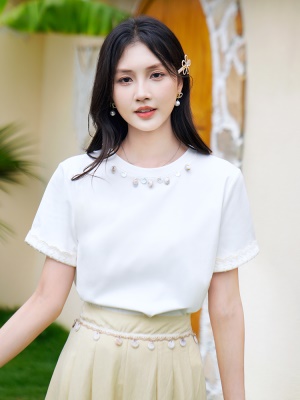 ATAR2025夏季新款时尚圆领贝壳T恤拼接蕾丝花边袖口舒适短袖上衣