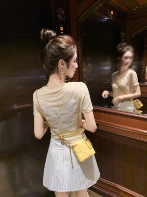 白色a字半身裙女2025新款高腰百搭短裙高级百褶裙