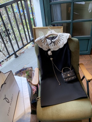 荷叶领无袖连衣裙女2025年新款夏季小香风气质背心裙