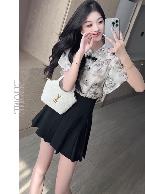 独特绝美小套装新款国风水墨画中国结盘扣领口飞飞袖衬衣百褶短裙