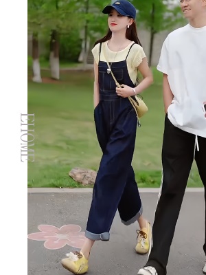 夏日绝美套装穿搭简约抽绳无袖上衣宽松百搭口袋阔腿牛仔背带裤女