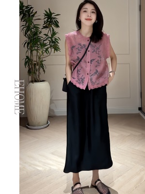今年流行的漂亮套装气质国风提花刺绣无袖镂空小衫醋酸直筒半身裙