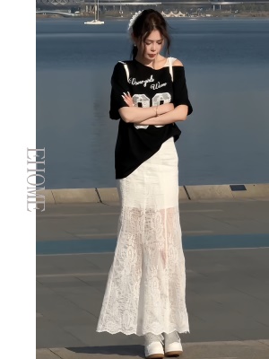 2025超火春装一整套刺绣蕾丝数字露肩百搭短袖T恤气质鱼尾半身裙