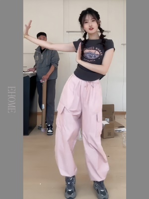 减龄漂亮洋气套装夏季新款褶皱字母印花辣妹短袖T恤束脚工装裤女