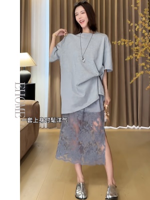 五一穿搭一整套2025夏季新款小众宽松大版短袖T恤蕾丝半身裙套装