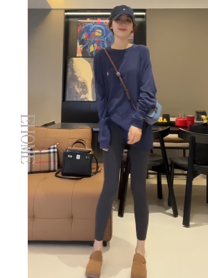 早秋穿搭套装2025休闲宽松百搭长袖圆领打底T恤高腰显瘦鲨鱼裤女