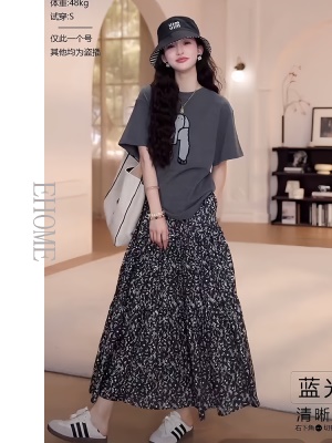 一整套ootd穿搭减龄夏季新款卡通小象印花短袖T恤百搭碎花半身裙