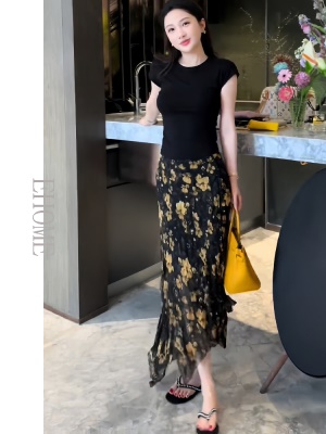 夏日绝美穿搭套装气质显瘦修身短袖上衣高级感开叉复古碎花半身裙