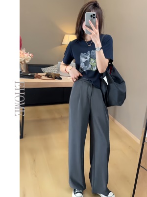 大方得体穿搭一整套百搭显瘦三只猫短袖T恤简约西装直筒裤套装夏